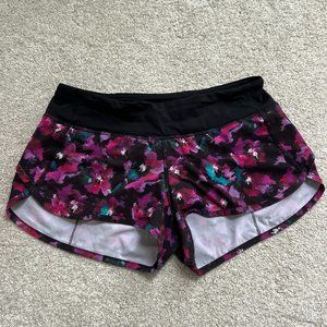 Lululemon Shorts: Size 4, Fuchsia/Black